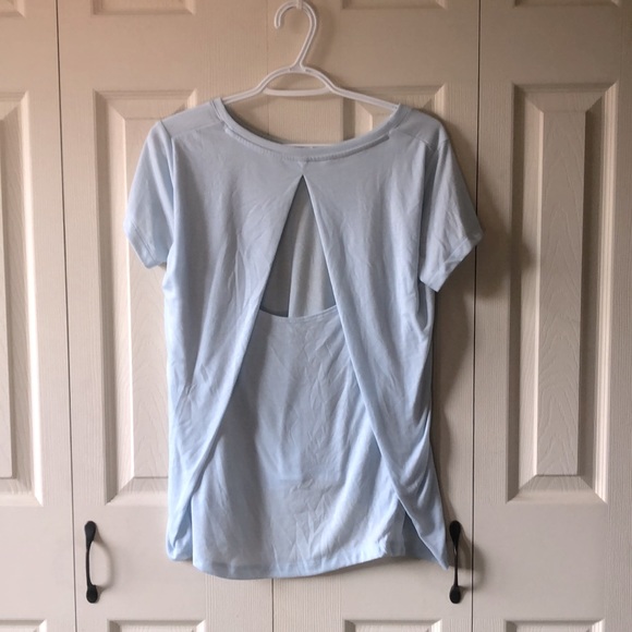 Under Armour blue open back t-shirt size medium - Picture 2 of 2